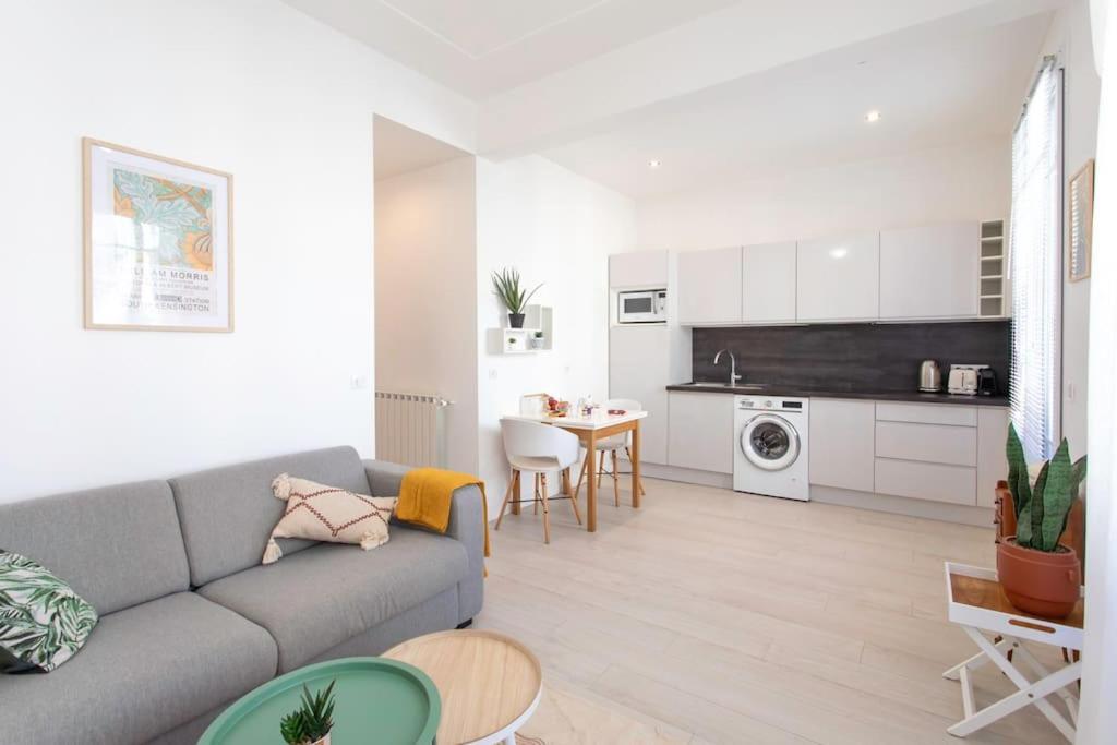 Appartement L55 2p Jean Medecin 10 Min A Pied Vieux